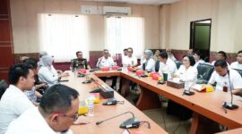 Pemko dan BP Batam serta Kejari bahas aturan reklame. Foto:Diskominfo Batam