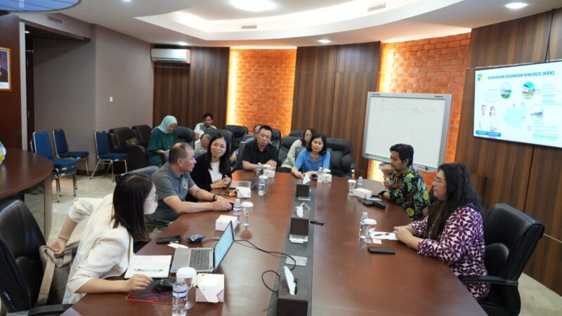 Badan Pengusahaan (BP) Batam menyambut kunjungan calon investor asal Tiongkok, Sion International di Ruang Presentasi Marketing Centre pada Jumat (13/6/2025). Foto:Humas BP Batam