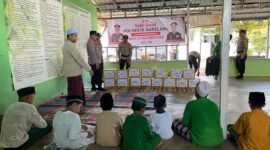 Jajaran Polsek Sagulung gelar bakti sosial dan berbagi Sembako di panti asuhan Al-Alif Nahdlatul Wathan di Kelurahan Tembesi, Kecamatan Sagulung, Kota Batam, Jumat (13/6/2025). Matapedia6.com/Dok Polsek