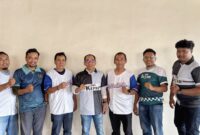 Ketua PWI Batam Agus Bagjana dan Ketua PWI Kepri Andi Gino serta Sekretaris PWI Batam dan pengurus lainnya, Selasa (17/6). Foto:Ist