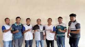 Ketua PWI Batam Agus Bagjana dan Ketua PWI Kepri Andi Gino serta Sekretaris PWI Batam dan pengurus lainnya, Selasa (17/6). Foto:Ist