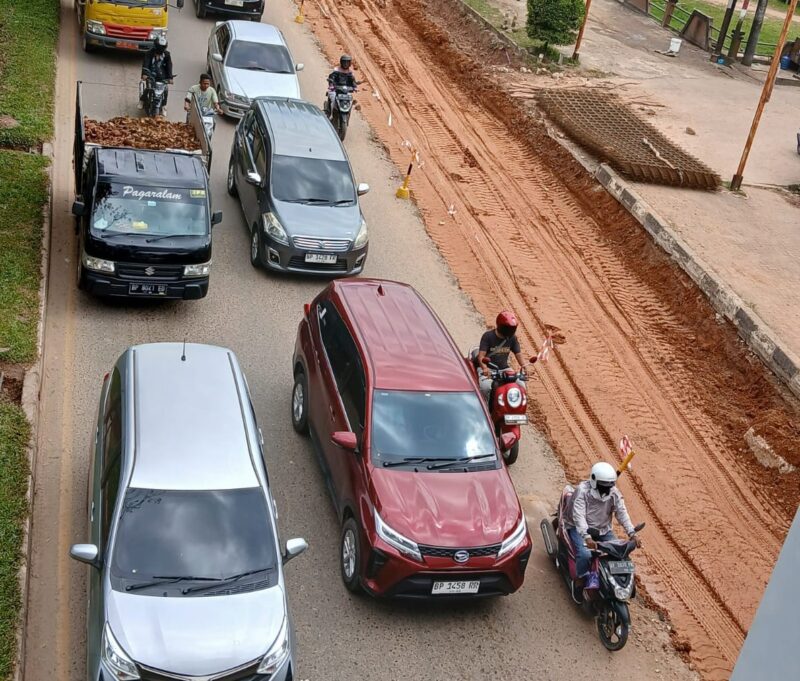 Jalan Letjen Suprapto diperbaiki BP Batam, Kamis (19/6/2025). Foto:Humas BP Batam
