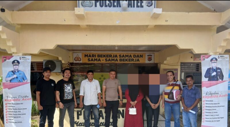Suami istri diduga bawa bayi tanpa izin dari orang tua ditangkap polisi di Aceh. Foto;dok/Polsek Sagulung