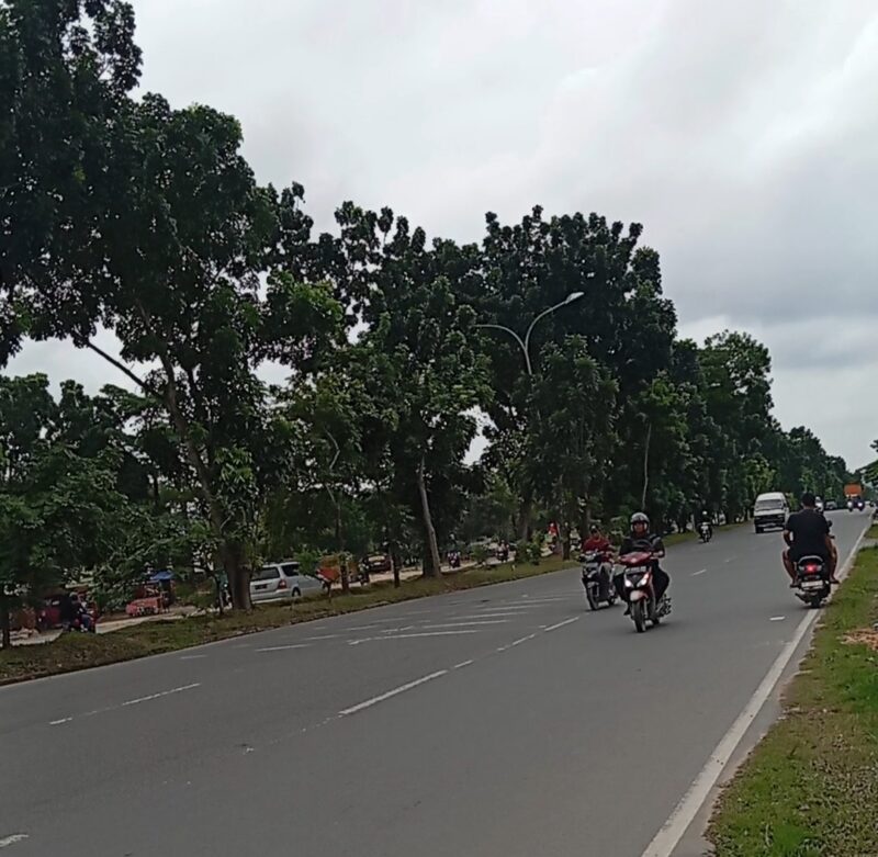 Kondisi u-turn di depan Mako Satpol PP Kota Batam yang selama ini banyak pengendara yang melawan arus dan sangat riskan terjadi kecelakaan, Kamis (19/6/2025). Matapedia6.com/Luci