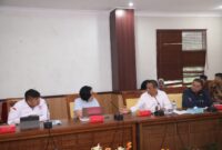 Komisi IV DPRD Batam saat mediasi gaji pekerja galangan kapal beberapa hari lalu. Foto:dok/DPRD Batam