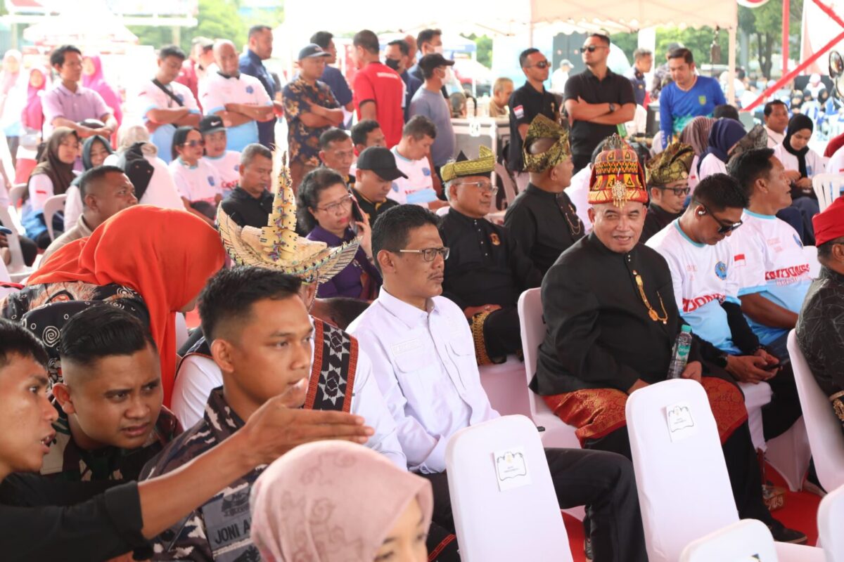 Ketua DPRD Batam Kamaludin saat hadir dalam pemusnahan dua ton sabu, Kamis (12/6). Foto: dok/sekwan