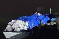 Kapal yang bawa barang-barang diduga ilegal disita Bea Cukai Batam. Foto:Ist