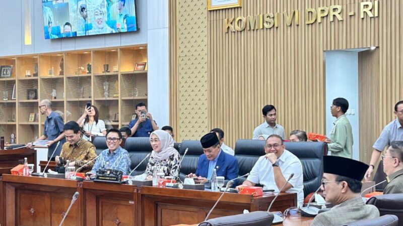 Komisi VI DPR RI dukung Telkom. Foto:Ist