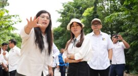 Deputi Bidang Pelayanan Umum BP Batam, Ariastuty Sirait bersama Wakil Kepala BP Batam Li Claudia. Foto:Ist