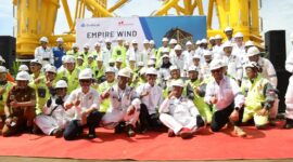 Kepala BP Batam sekaligus Wali Kota Batam Amsakar Achmad saat hadir di proyek Seatrium Kabil, Senin (7/7). Foto:Ist