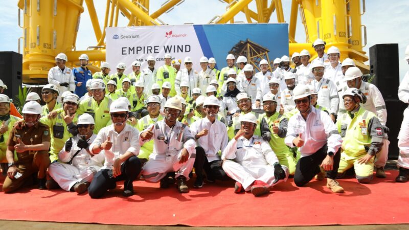 Kepala BP Batam sekaligus Wali Kota Batam Amsakar Achmad saat hadir di proyek Seatrium Kabil, Senin (7/7). Foto:Ist