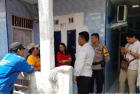 Polisi melakukan olah TKP. Foto:dok/Ist