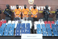 Ratusan iPhone tipe 12 dan 13 Pro Max yang berhasil digagalkan Be Cukai di Bandara Hang Nadim Batam, dalam kasus ini tiga orang ditetapkan sebagai tersangka, Rabu (16/7/2025).matapedia6.com/Dok Bea Cukai
