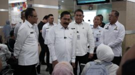 Menteri Imipas Agus Andrianto didampingi Sekjen Kemenimipas Asep Kurnia, Plt Dirjen Imigrasi Yuldi Yusman, dan Dirjen Pemasyarakatan Mashudi dan Kepala Kantor Imigrasi Bandung, Muhammad Noviandri, Rabu (16/7).Foto:dok/ist untuk matapedia