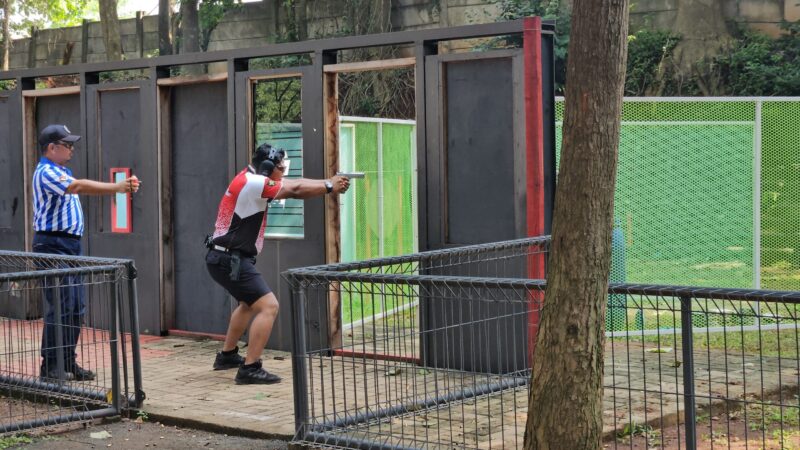 Tiga personel Polda Kepri cetak prestasi di ajang pertandingan menembak Kapolri Cup 2025, yang berlangsung di Lapangan Tembak Hoegeng Iman Santoso, Korps Brimob Polri, Kelapa Dua, Depok, pada 17–20 Juli 2025.Matapedia6.com/Dok Humas Polda
