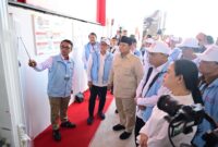 Presiden RI Prabowo Subianto beserta jajaran Menteri saat Peresmian Program Koperasi Desa/Kelurahan Merah Putih (KDMP) di Desa Bentangan, Klaten, Jawa Tengah, pada Senin (21/7). (Sumber Foto: Rusman Jony/Biropers Istana). 