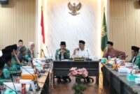 Pimpinan DPRD Kota Batam menerima kunjungan silaturahmi pengurus Badan Musyawarah Guru Al-Qur’an (BMGQ) Kota Batam, Kamis (25/7/2025). Foto:Sekwan