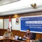 Kepala Kantor Perwakilan Bank Indonesia Kepri, Rony Widijarto saat bincang dengan media di kantor BI Kepri, Selasa (8/7/2025). Foto;Zalfirega