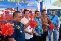 Kepala KSOP Batam Takwim Masuku, bersama pejabat dibidang perhubungan dan Polairud saat meresmikan stasiun pelampung di pelabuhan Sekupang, Rabu (6/7/2025). Matapedia6.com/Dok Dishub