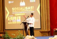 Wali Kota Batam Amsakar Achmad saat memberikan kata sambutan sekaligus membuka kegiatan sosialisasi Optimalisasi PAD dari sektor opsen Pajak Kendaraan Bermotor (PKB) dan Bea Balik Nama Kendaraan Bermotor (BBNKB) di Ballroom Harmoni One Hotel, Senin (25/8/2025). Matapedia6.com/Diskominfo