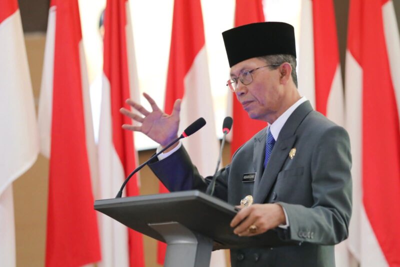 Wali Kota Batam Amsakar Achmad Lantik sebanyak 95 pejabat struktural di jajaran Pemko Batam. Pelantikan dilaksanakan dilantai empat kantor Wali Kota Batam, Jumat (29/8/2025). Matapedia6.com/Diskominfo