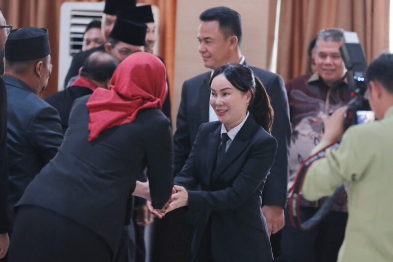 Wakil ketua I DPRD Kota Batam Aweng Kurniawan saat menghadiri pelantikan pejabat eselon III dan IV DPRD Kota Batam di lantai empat Kantor Wali Kota Batam, Jumat (29/8/2025). Matapedia6.com/Diskominfo