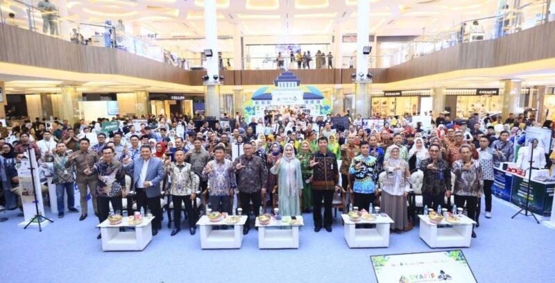 Syariah Financial Fair (SYAFIF) Goes to Bandung di Main Atrium Trans Studio Mall Bandung yang berlangsung 2–3 Agustus 2025. Foto:Dok/OJK