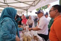 Wakil Gubernur Kepri Nyanyang Haris Pratamura saat membukan kegiatan Gerakan Pangan Murah (GPM) Serentak kembali digelar secara nasional di 32 titik wilayah di Indonesia, termasuk di Provinsi Kepulauan Riau, Sabtu (2/8/2025).Matapedia6.com/Diakominfo