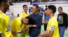 Kepala BP Batam saat memberikan semangat kepada turnamen futsal. Foto:Humas BP Batam