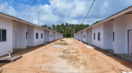 Rumah yang dibangun PT BSP anak perusahaan Panbil Group di Tanjung Sauh. Foto:dok/Istimewa