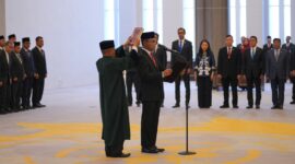 Ricky Perdana Gozali resmi dilantik Deputi Gubernur Bank Indonesia, Senin (11/8/2025). Foto:dok/BI Kepri-matapedia