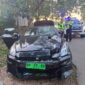 Kondisi mobil sport Nissan GT-R35 bernomor polisi BP 77 KV usai menabrak pengendara sepeda motor di jalan Ahmad Yani Kota Batam Provinsi Kepri, Selasa (19/8/2025). Matapedia6.com/Dok Lakalantas