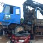 Kecelakaan beruntun yang melibatkan truk crane, mobil, dan sepeda motor mengguncang kawasan Tiban Centre, Batam, Sabtu (30/8/2025).Foto:Istimewa