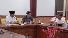 Ketua komisi III DPRD Batam Muhammad Rudi saat memimpin rapat di ruang rapat Komisi III DPRD Kota Batam beberapa waktu lalu