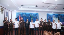 Ketua DPRD Batam dan Kejari Batam beberapa hari lalu. Foto: dok/Sekwan