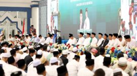 Doa bersama masyarakat di Masjid Agung II pada Minggu (21/9/2025). Foto:dok/Diskominfo