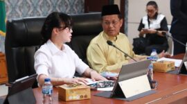 Wakil wali Kota Batam Li Claudia Chandra saat memimpin rapat Pertimbangan Forum Penataan Ruang Daerah (FPRD) di Kantor Wali Kota Batam, Selasa (23/9/2025). Matapedia6.com/Diskominfo