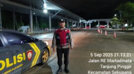 Anggota Polsek KKP tingkatkan intensitas patroli malam hari di wilayah pelabuhan strategis di Kota Batam, Jumat (5/9/2025). Matapedia6.com/Dok Polsek