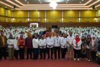 Kepala BP Batam Amsakar Achmad tengah. Foto:Istimewa