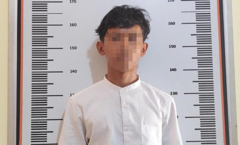 Terduga pelaku pencabulan ditangkap buser Polsek Sagulung. Foto:dok/Polsek Sagulung