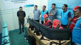 Jajaran direksi turun langsung meninjau operasional pusat kendali tersebut untuk memastikan sistem berjalan optimal. Foto:PLN Batam