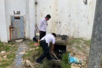 Petugas Rutan bersama KPR Aji tengah sisir lokasi yang rawan pada Rabu (24/9/2025). Foto:dok/Rutan-untuk matapedia