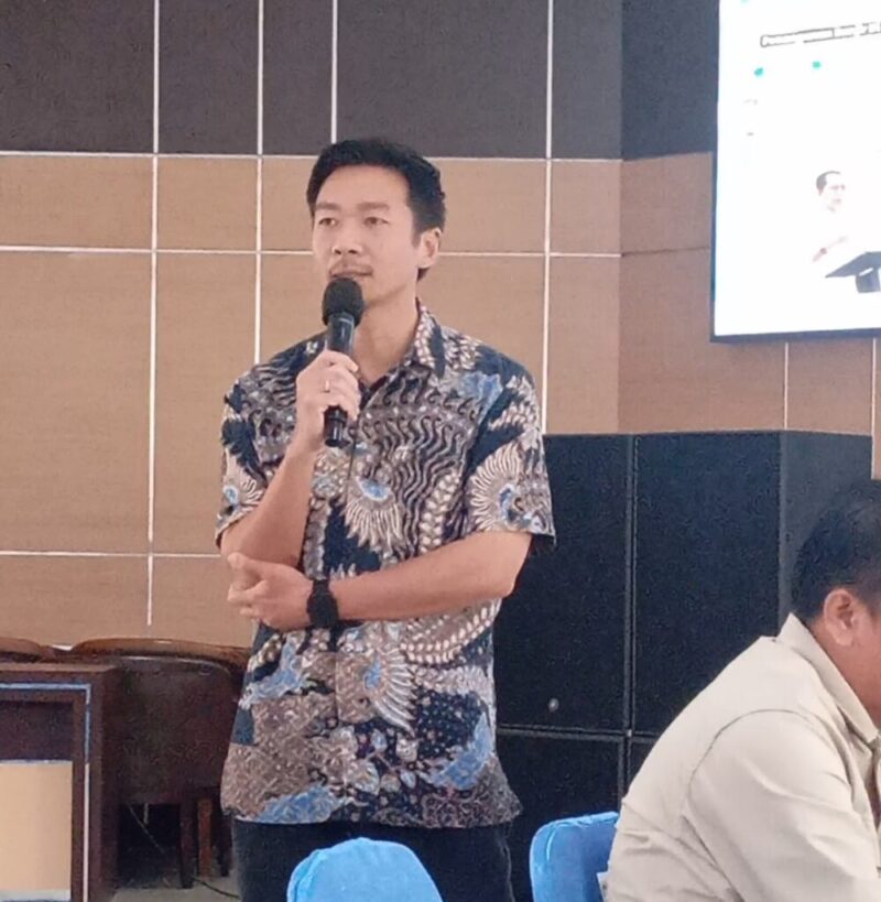 Deputi Infrastruktur BP Batam, Mouris Limanto, saat menjelaskan langkah penanganan banjir yang sedang dirancang BP Batam dan Dinas Bina Marga dan Sumber Daya Air di Kota Batam, Rabu (3/9/2025). Matapedia6.com/Rega