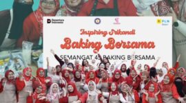 Srikandi PLN Batam menggelar workshop baking. Foto:Humas PLN 