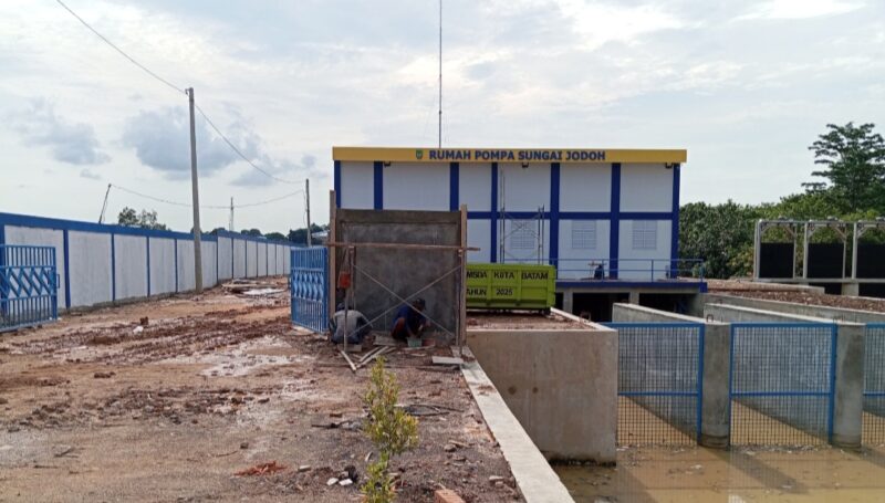 Rumah pompa Antisipasi banjir di kawasan jodoh yang di bangun oleh Dinas Bina Marga dan sumber Daya Air Kota Batam, di kawan Jodoh Batuampar, Senin (22/9/2025). Matapedia6.com/Zalfirega