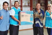 PLN Batam saat turun langsung ke pelanggan beberapa hari lalu. Foto:Humas PLN