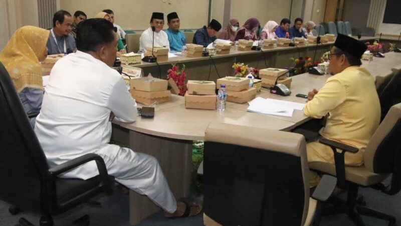 Tim Bapemperda DPRD Kota Batam bersama Inspektorat dan BPKAD Kota Batam melakukan rapat koordinasi tentang rencana Program Pembentukan Peraturan Daerah (Propemperda) Tahun 2026 di Ruang Rapat Serbaguna DPRD Kota Batam, Jumat (3/10/2025). Matapedia6.com/Dok DPRD Batam