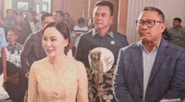 Wakil Ketua I DPRD Batam Aweng saat Anugerah Investasi BP Batam beberapa hari lalu. Foto:Istimewa