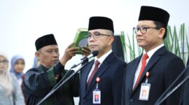 Pelantikan pejabat baru OJK. Foto:Ist