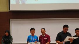 Keanu Al Rucci, siswa kelas 9 MTsN 1 Batam, tampil sebagai juara dunia kategori Sumo Robot Senior 1 kg pada Rotation Robotics Talent Competition 2025 di Royal Military College, Kuala Lumpur, Malaysia (4/10/2025). Foto:Istimewa